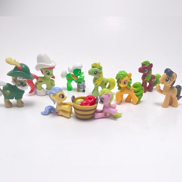 My Little Pony Minis. The Apple Family aka Apple Clan - Picture 1 of 16